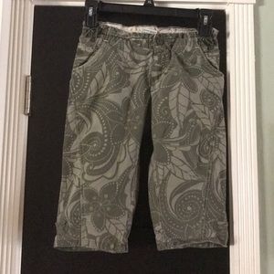 EUC Girls Columbia capris size 8